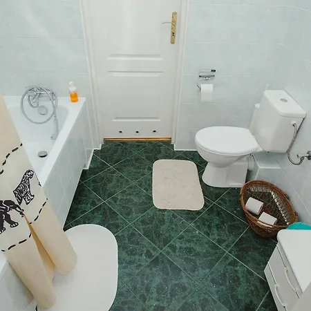 Lucka - Yellow Submarine Apartment